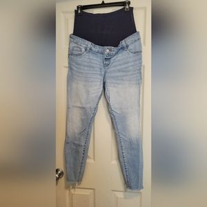Old navy maternity jeans size 12